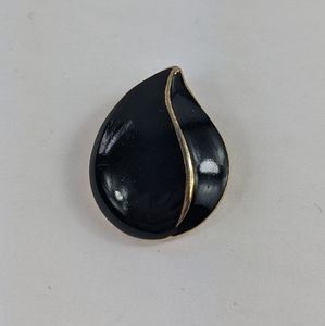 Vintage Trifari Teardrop Charm Pendant